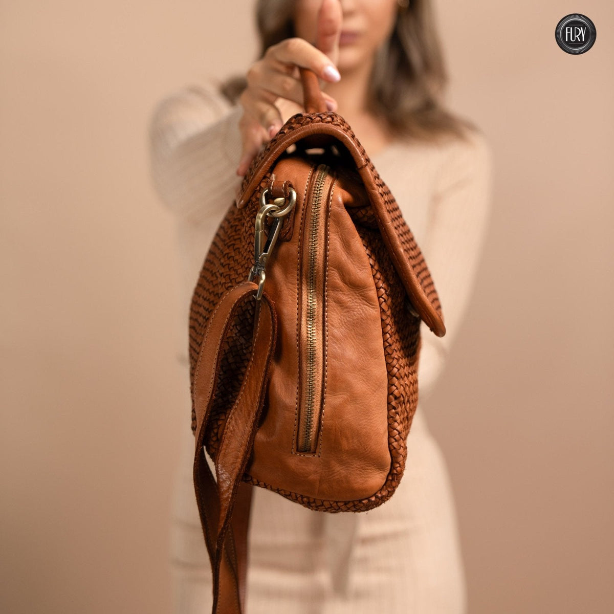 Borsa Siena Maxi in pelle intrecciata