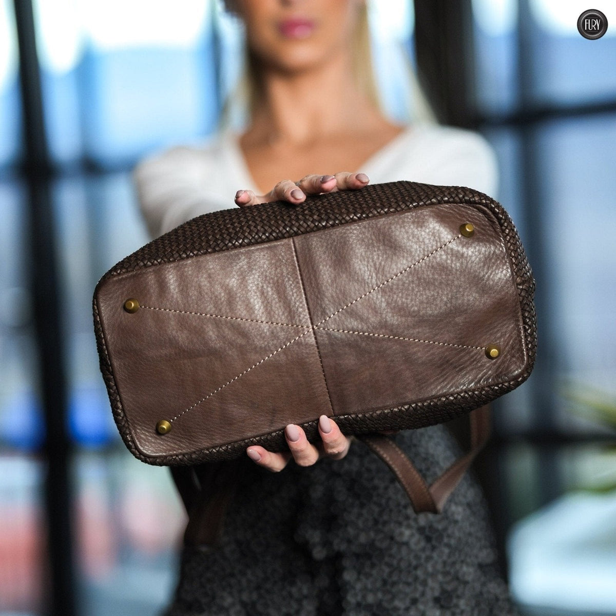 Borsa Talia in pelle intrecciata