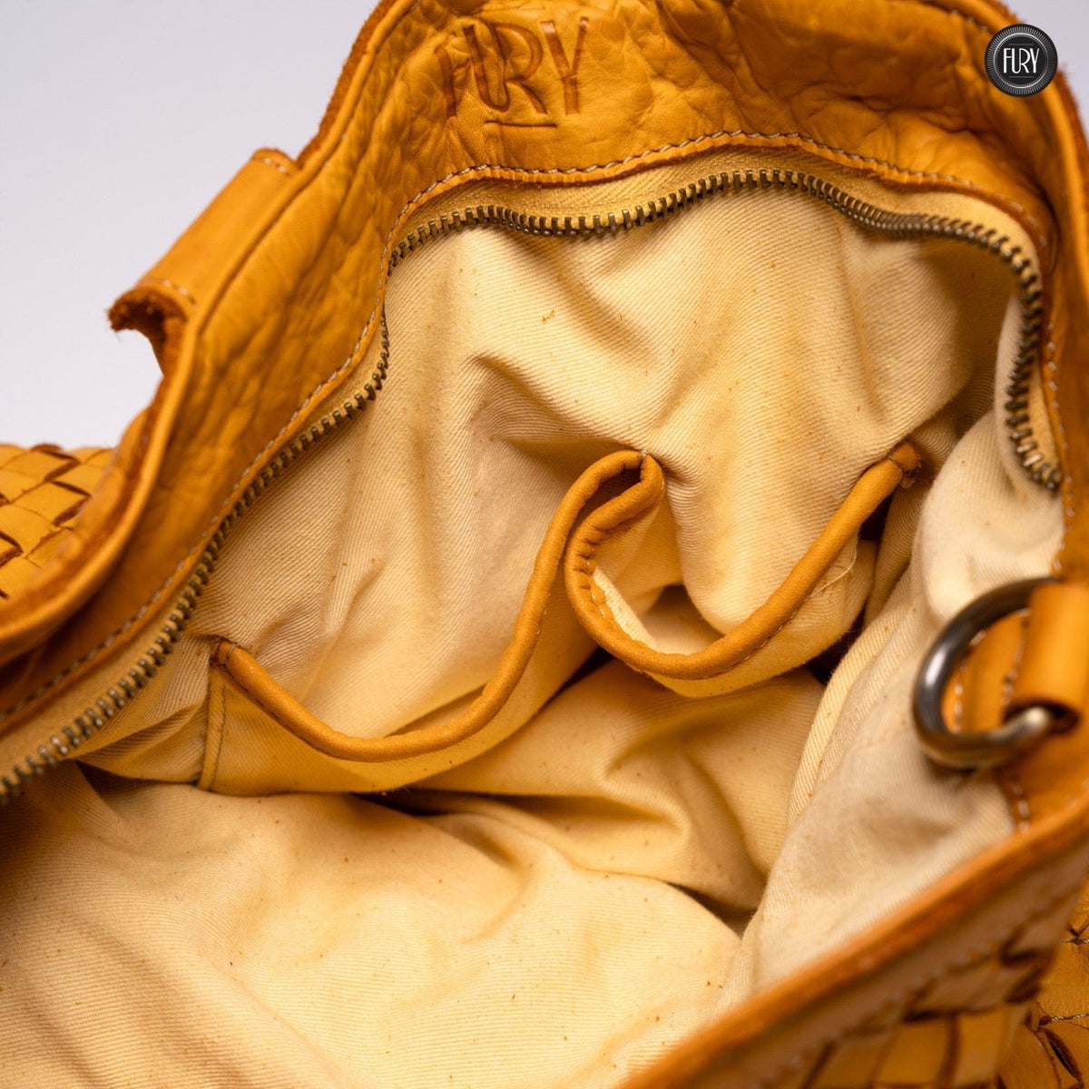Borsa Virginia in pelle intrecciata