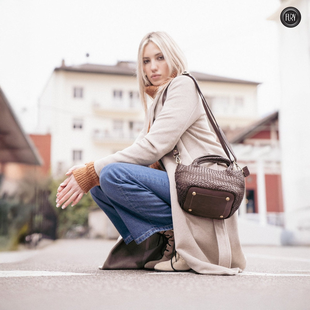 Borsetta Alba in pelle intrecciata
