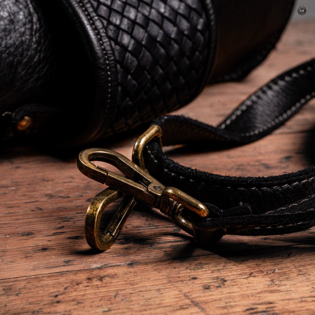 Borsetta Antea in pelle intrecciata