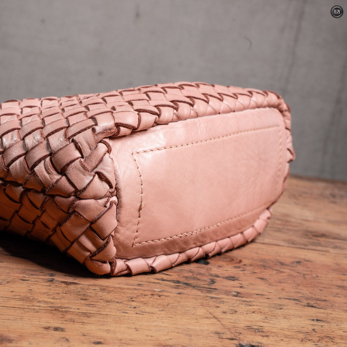 Borsetta Sibilla in pelle intrecciata