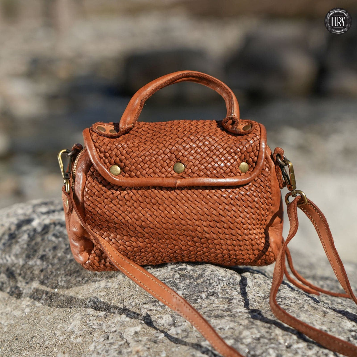 Borsetta Siena in pelle intrecciata