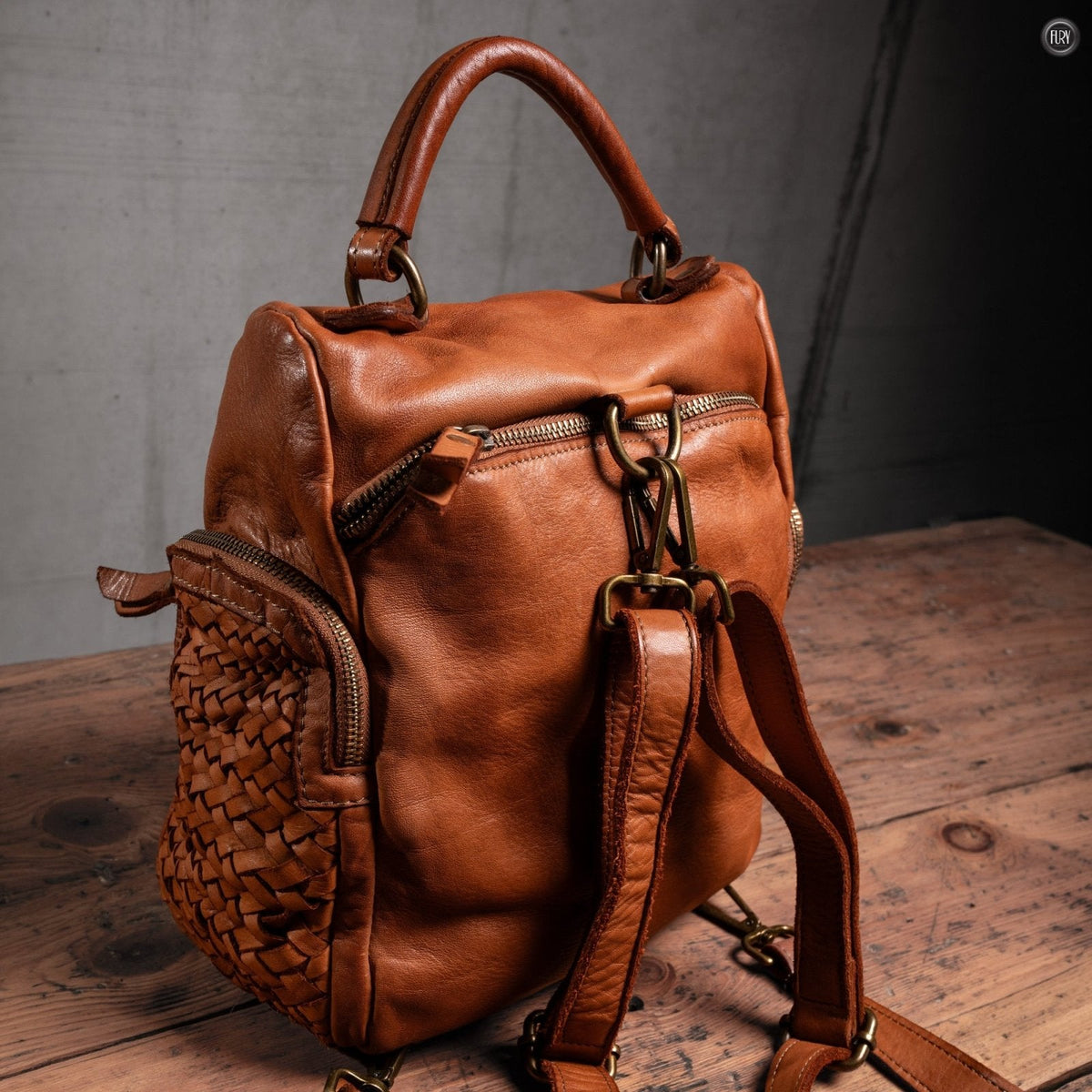 Zainetto Volterra reversibile in pelle intrecciata